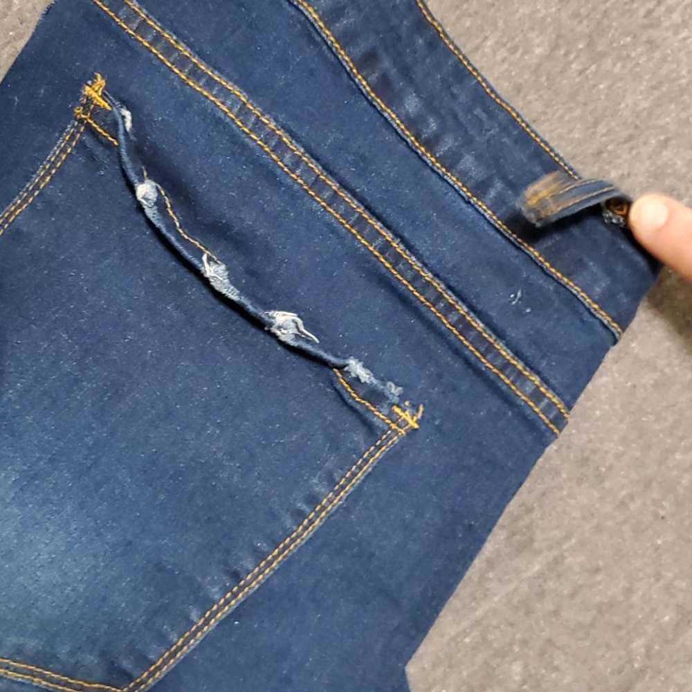 Jeans - Picture 4 of 4